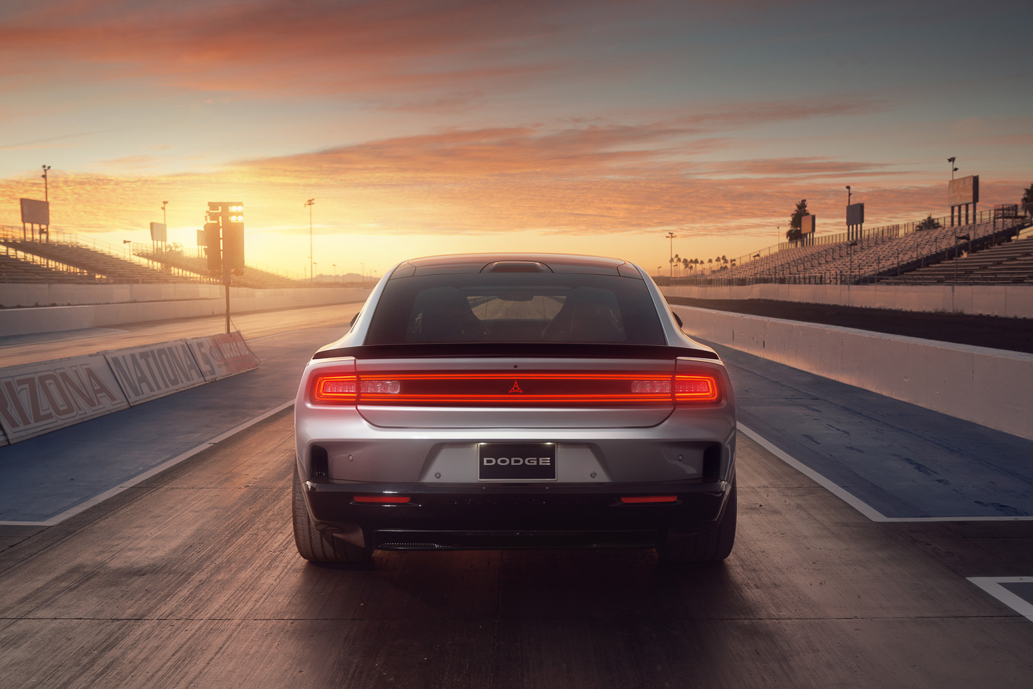 2025 Dodge Charger Daytona EV Official: 2024 Dodge Charger Daytona (EV + ICE), Scat Pack and Daytona R/T Revealed for Mid-2024 Production! 670 Horsepower / 0-60mph in 3.3 Secs 2024-dodge-charger-daytona-electric-vehicle-ev-10