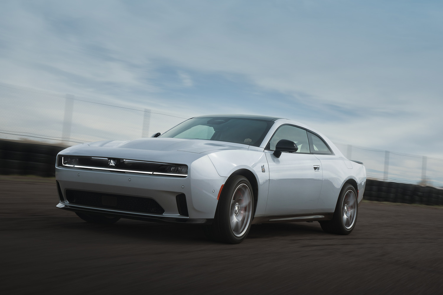 2025 Dodge Charger Daytona EV Official: 2024 Dodge Charger Daytona (EV + ICE), Scat Pack and Daytona R/T Revealed for Mid-2024 Production! 670 Horsepower / 0-60mph in 3.3 Secs 2024-dodge-charger-daytona-electric-vehicle-ev-17